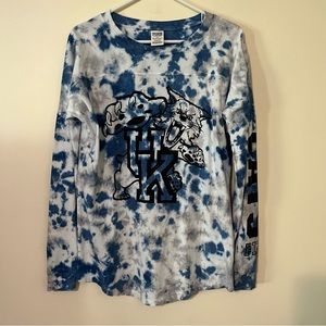 PINK Victory Secret University of Kentucky long sleeve tie-dye campus tee. XS